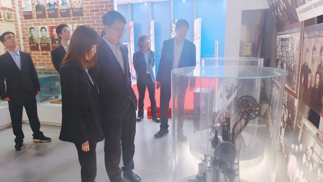 1685930816481869pB91.jpg 2.jpg